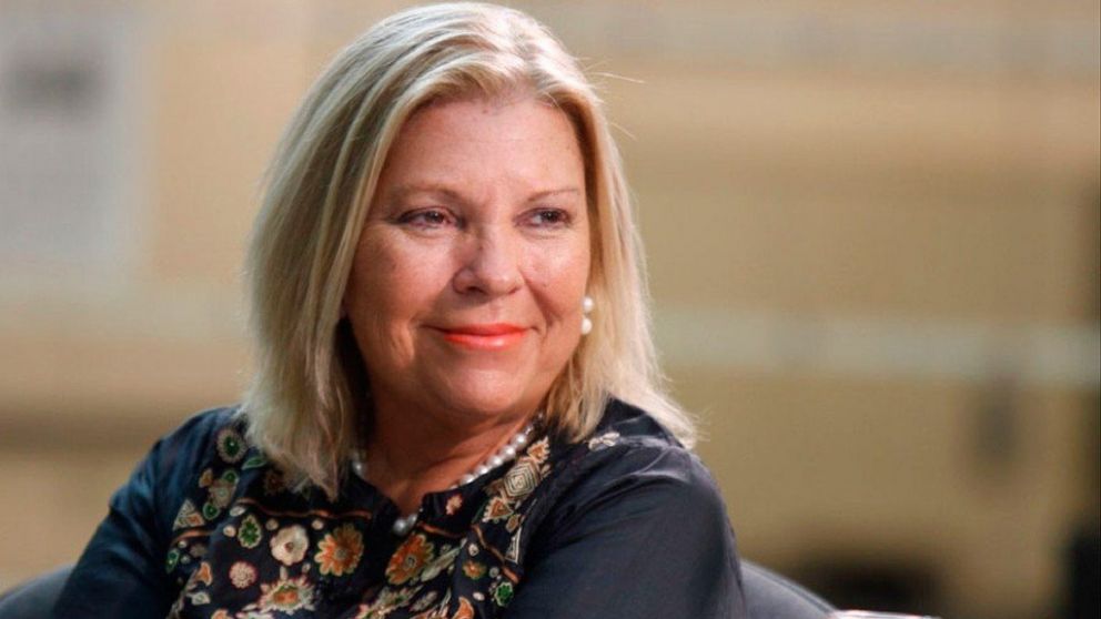 Carrió considera que la vacuna rusa está directamente vinculada a Cristina Fernández