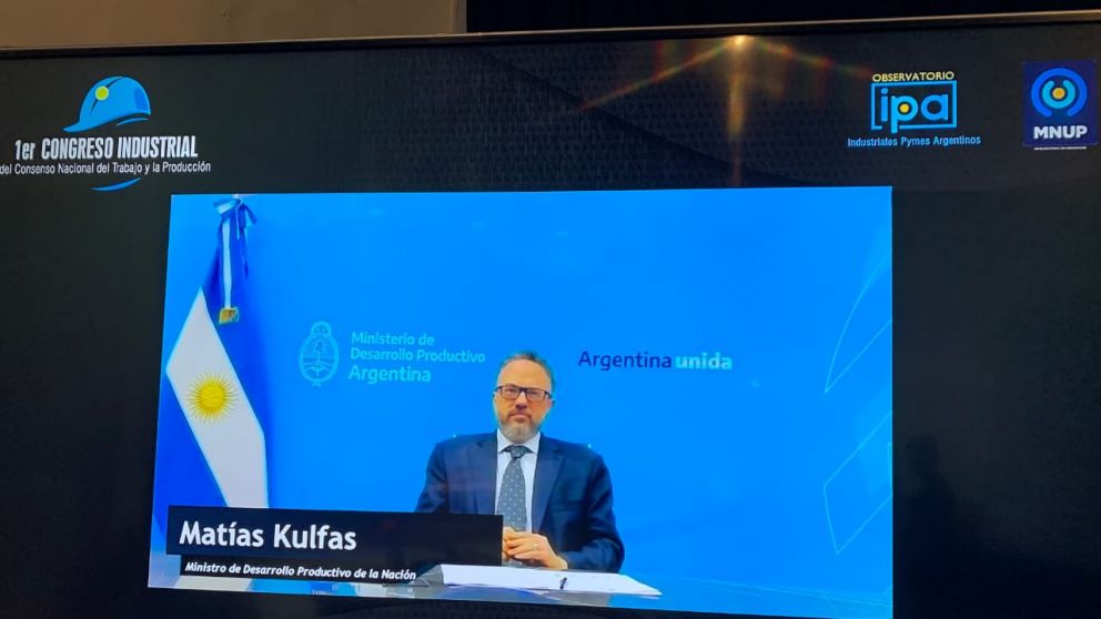 Matías Kulfas prometió "no entregar al sector productivo"