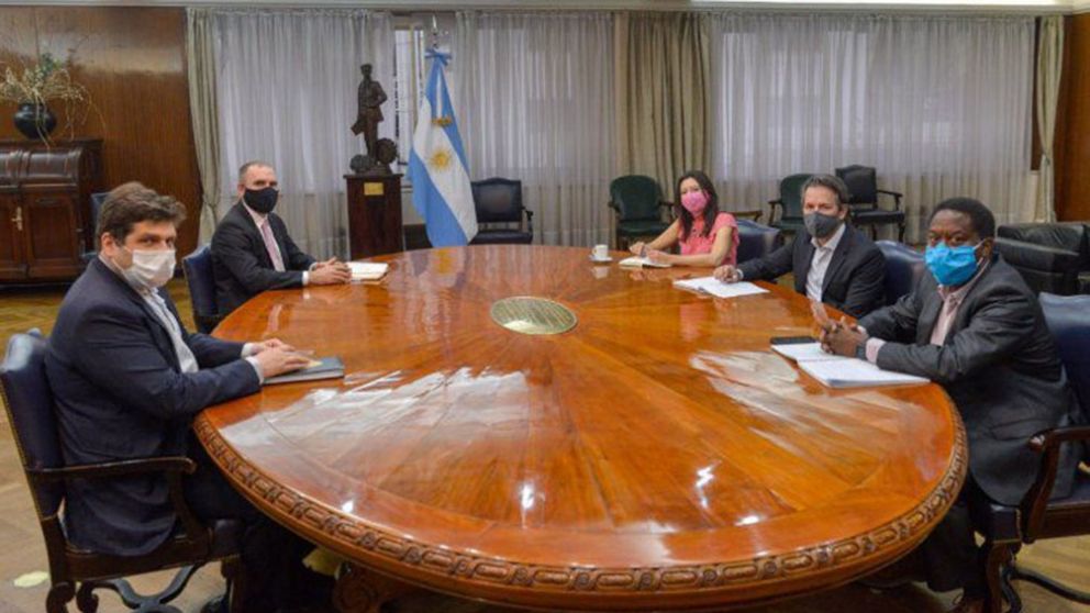 La misión del FMI que encabezan Julie Kozack y Luis Cubeddu arribó el último martes a Buenos Aires