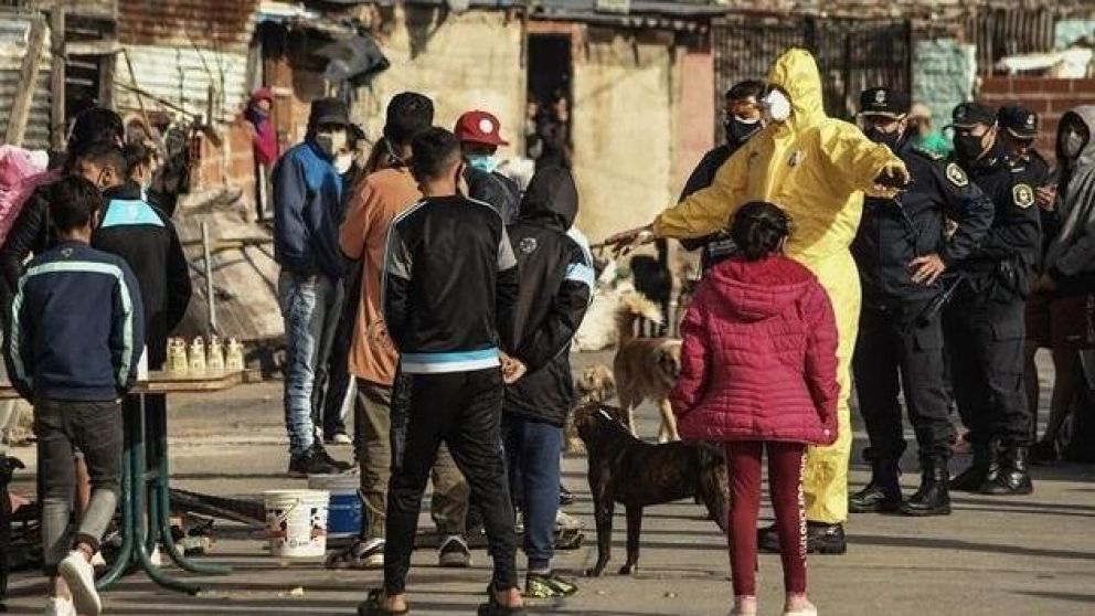 Cada vez más pobreza: en el cuarto trimestre llega al 43,1%