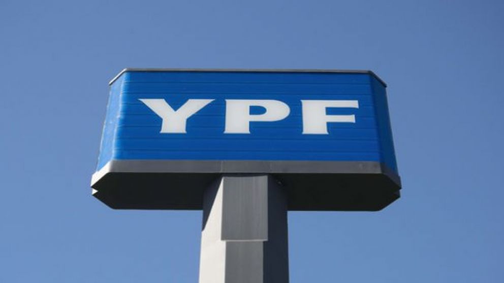 YPF presentó resultados operativos mixtos mientras la acción sube hasta un 38% en noviembre