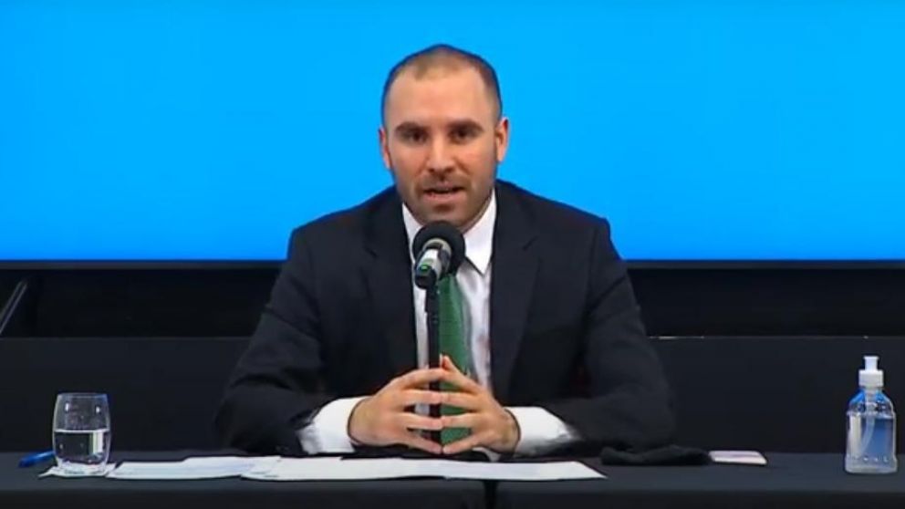 Economía lanza un bono atado al dólar para fomentar la liquidación del agro y aumentar el financiamiento del Tesoro