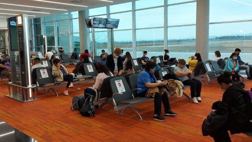 Financiar Aerolíneas Argentinas: el rol del Estado ante la crisis y la necesidad de reconexión, turismo y suministros