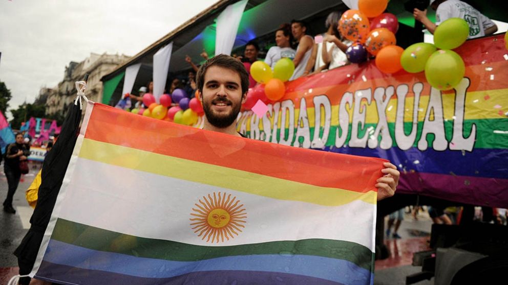 Diversidad sexual en la publicidad: entre la sub-representación y los estereotipos