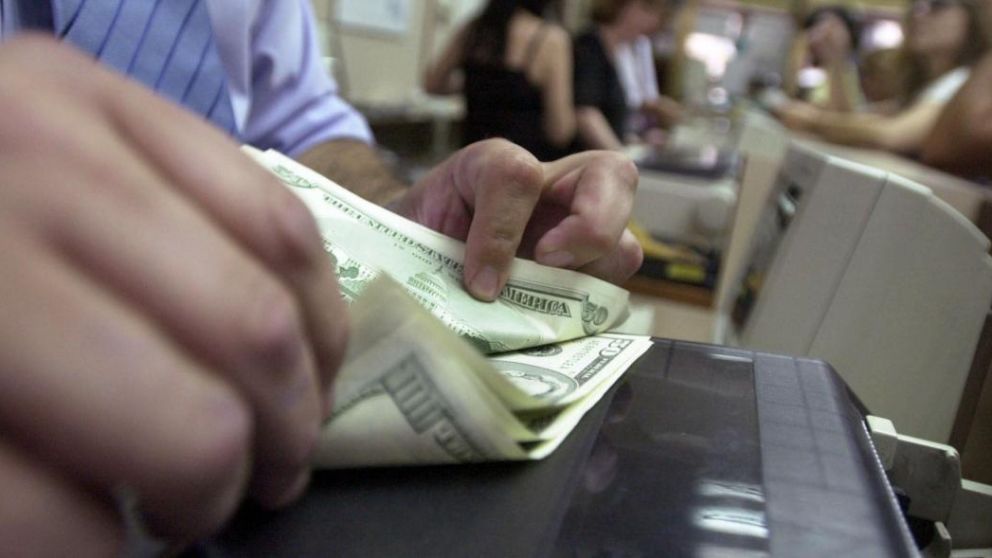 El Gobierno sabrá "en vivo" quiénes operan con CCL y MEP