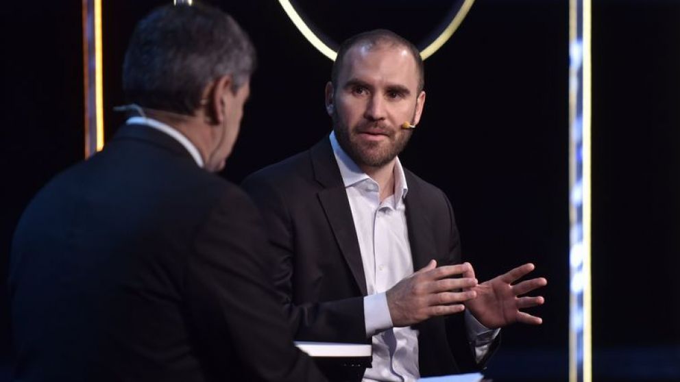 Empresarios pidieron a Guzmán bajar impuestos en un encuentro de bajo perfil