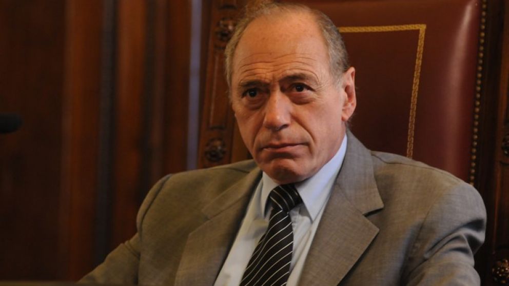 Zaffaroni se pronunci� a favor por la ampliaci�n de la Corte Suprema 