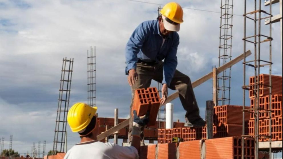 La construcción se despierta y ya crea empleo en las 24 provincias