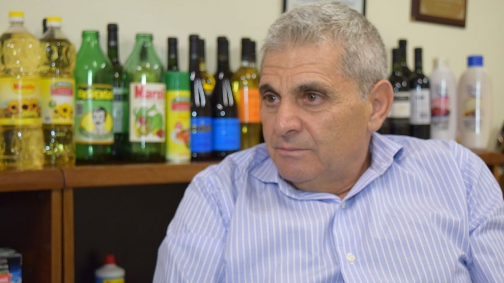 El due�o de Maxiconsumo niega que haya desabastecimiento