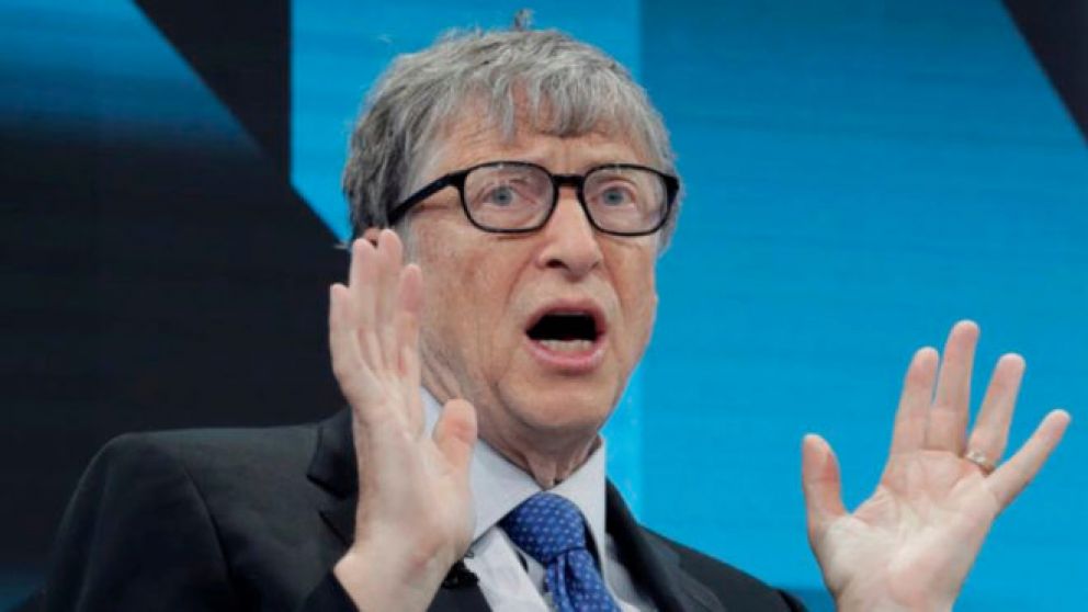 Bill Gates opinó que "hay que prohibir" el uso de celulares en niño