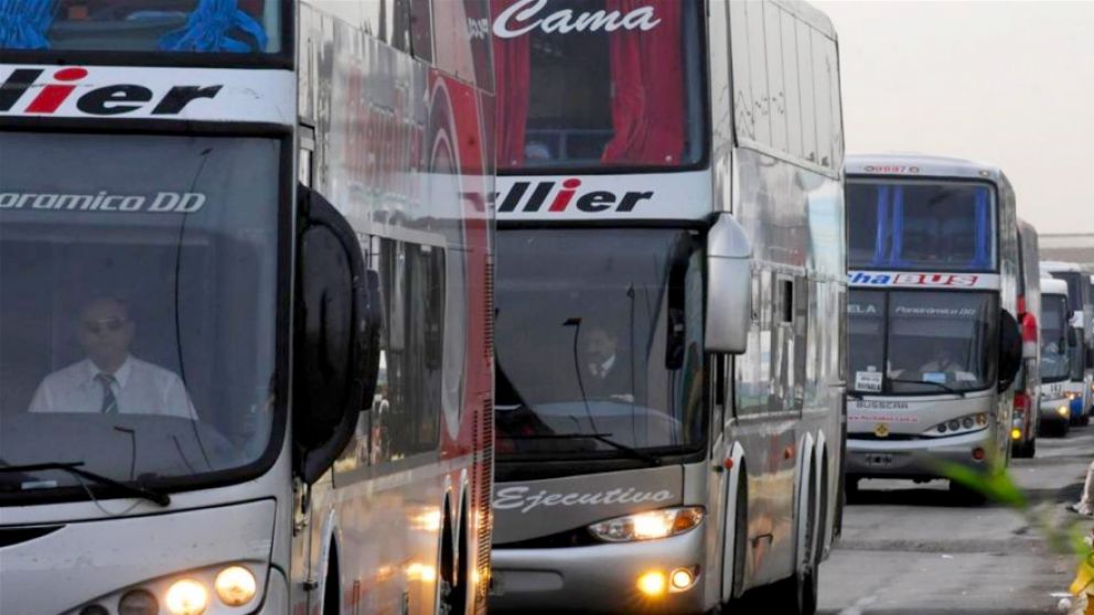Se entregarán dos cuotas más de ayuda a transportes de larga distancia