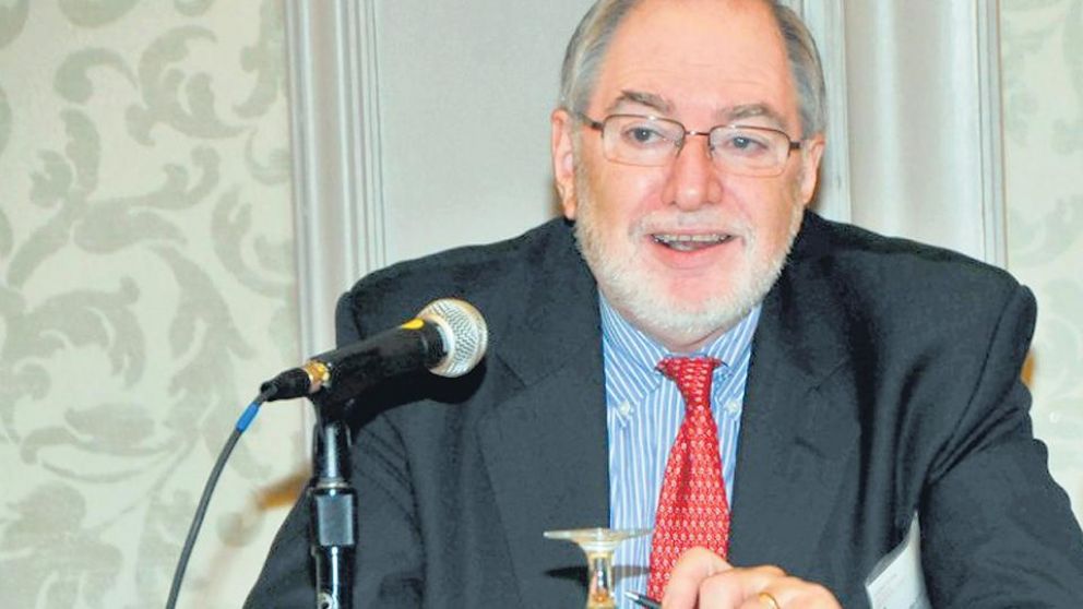 El FMI le pedirá al Gobierno que lleve el dólar a unos 136 pesos