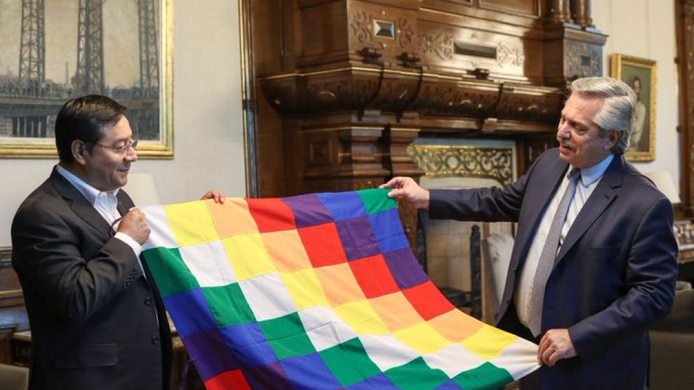 Alberto Fernández y Cristina Kirchner felicitaron al MAS por el triunfo en Bolivia: "La Patria Grande feliz"