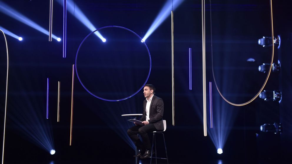 Santiago Bulat es el coordinador el equipo económico