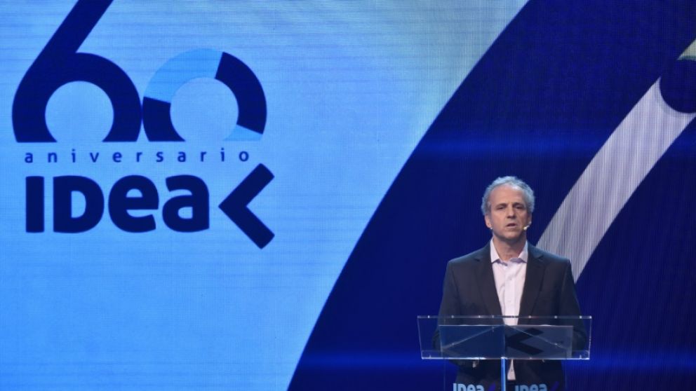 Inversiones, reforma judicial y servicios esenciales: empresarios inquietos ante un Presidente que no suelta la letra chica