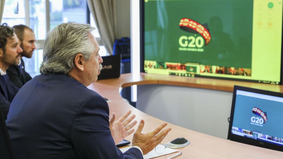 Fernández abrió la teleconferencia de los jefes de Estado