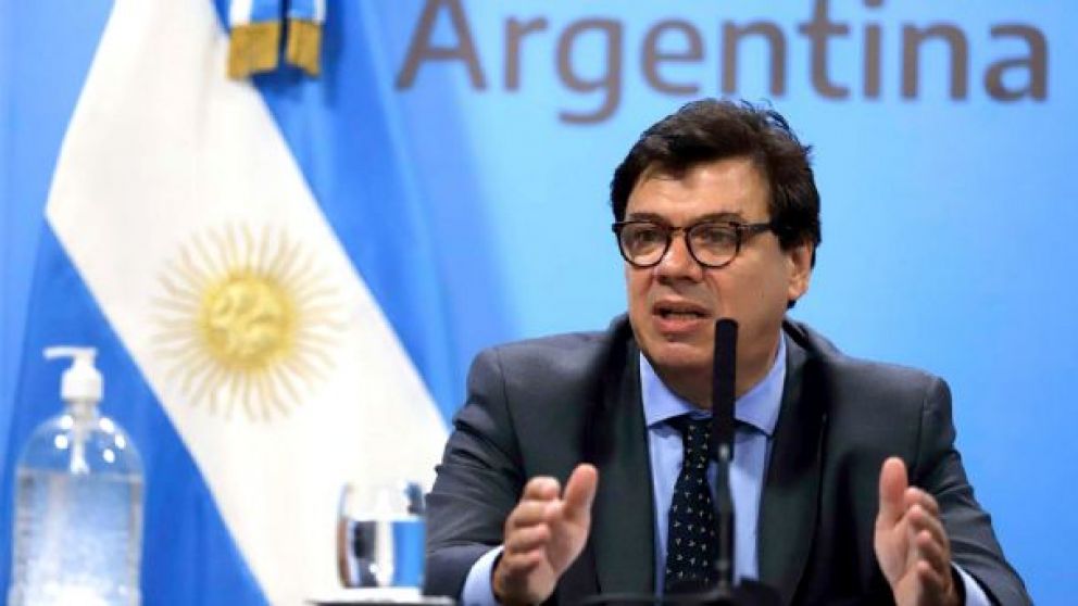 Gobierno, gremios y empresarios debaten el salario mínimo