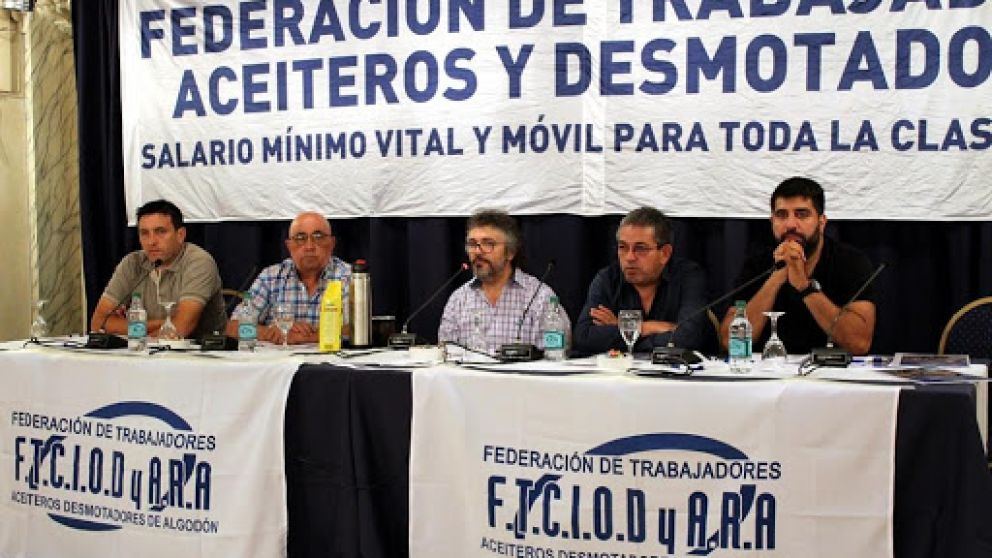 La federación que lidera Daniel Yofra se declaró en estado de "alerta y movilización"