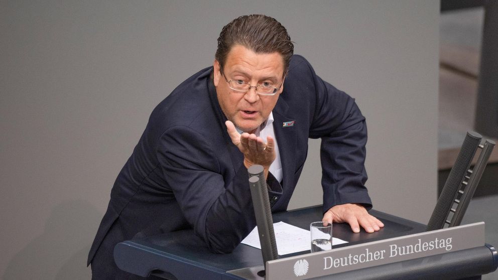 La ultraderecha alemana va a la justicia contra el uso de barbijos en el parlamento