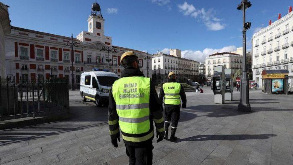 Tres ciudades españolas inician cierres parciales para reducir los contagios
