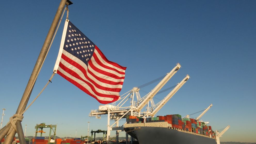 El déficit comercial de Estados Unidos subió en agosto un 5,9%, la mayor alza en 14 años