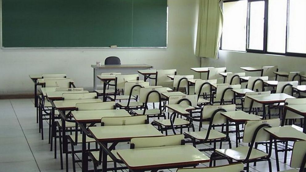 Los alumnos de primer grado y primer año de secundaria podrán realizar la preinscripición