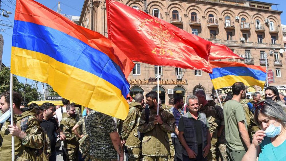 Muchos voluntarios armenios van a combatir a Nagorno-Karabaj