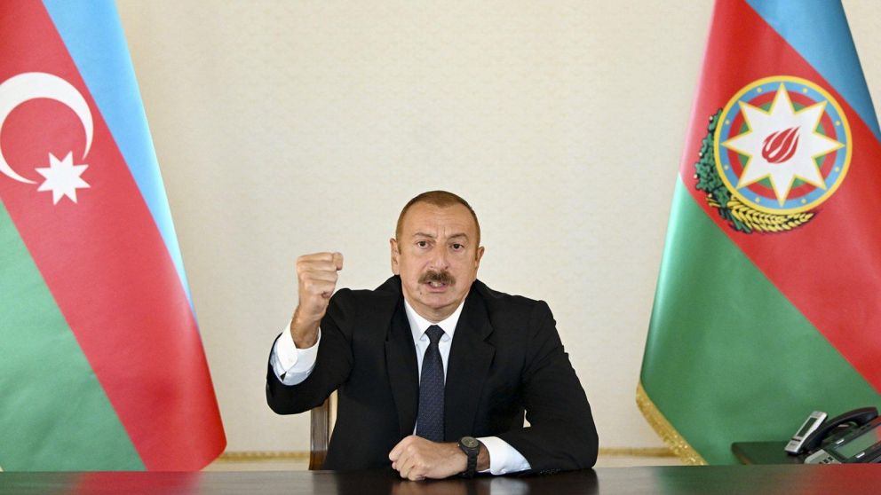 Azerbaiyán pone condiciones para acordar un cese del fuego en Nagorno Karabaj
