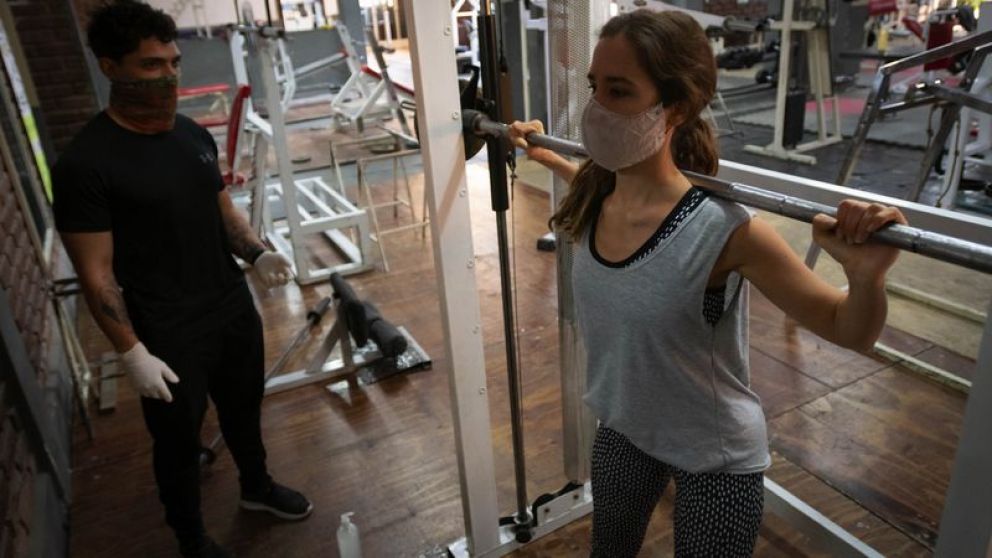 Casi la mitad de los gimnasios tuvo que volver a cerrar por aumentos de casos en su zona