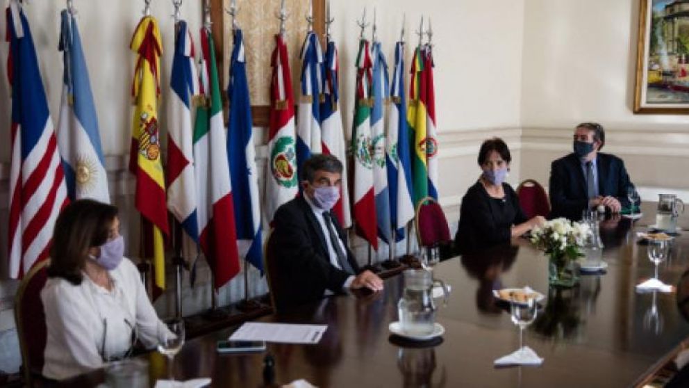 Afip y Aduana facilitan la importación de insumos no producidos en el país