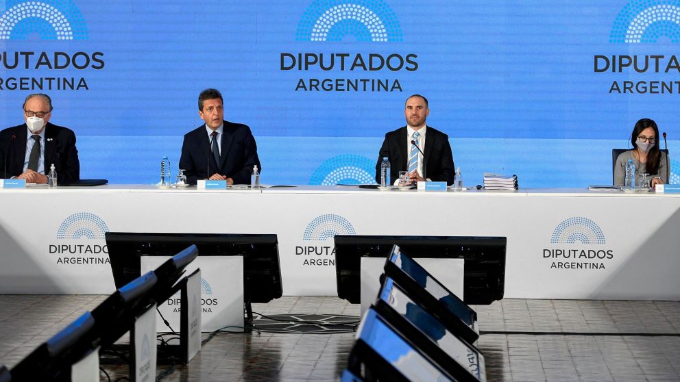 22/09/2020; Buenos Aires: El ministro de Economía, Martin Guzmán, expondrá esta tarde ante la Cámara de Diputados los principales detalles del proyecto de Presupuesto 2021, que contempla un crecimiento del 5,5% del PBI, un gasto total de más de $ 8 billon