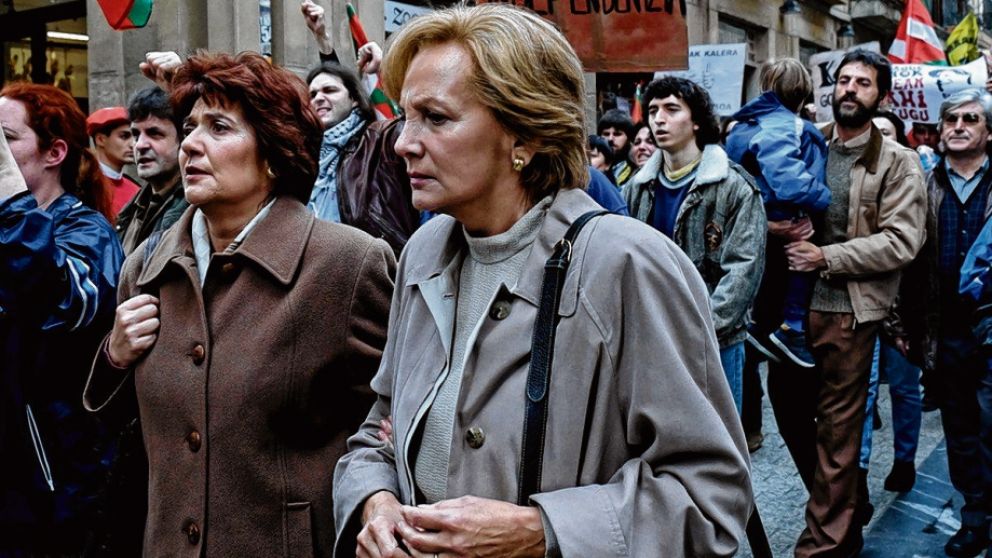 Una escena de la serie Patria que estrena HBO basado en el libro de Fernando Aramburu