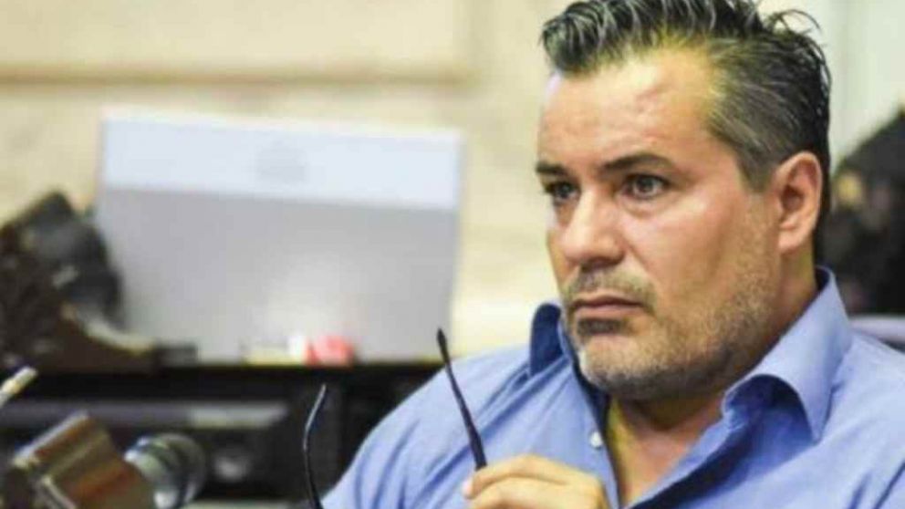 Ameri presentó su renuncia en la madrugada del viernes