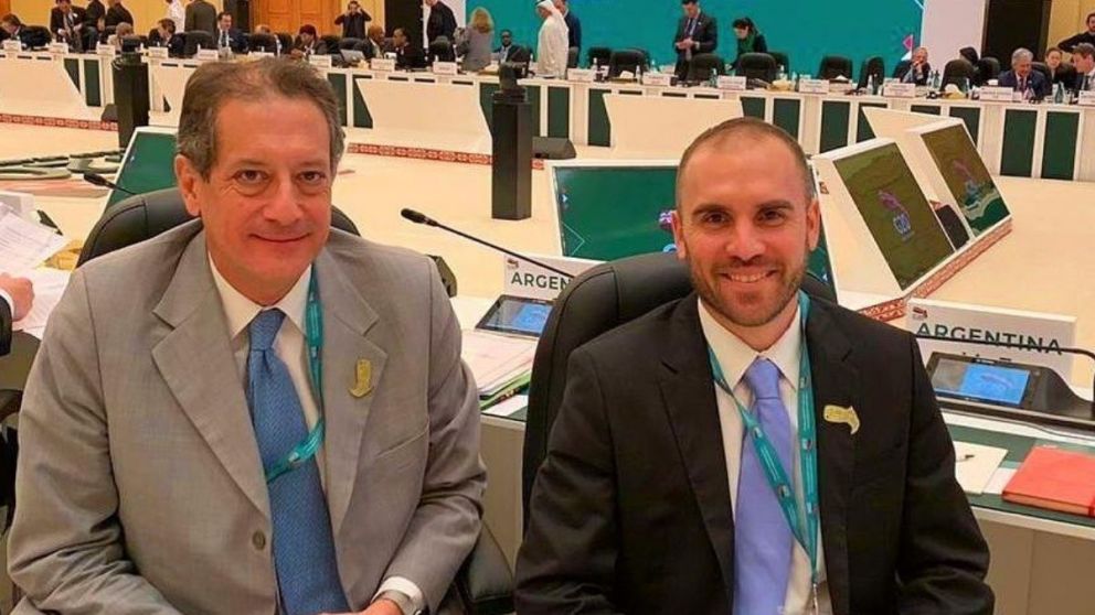 Dólar: el Gobierno asegura que el salto estaba previsto y espera que la brecha afloje