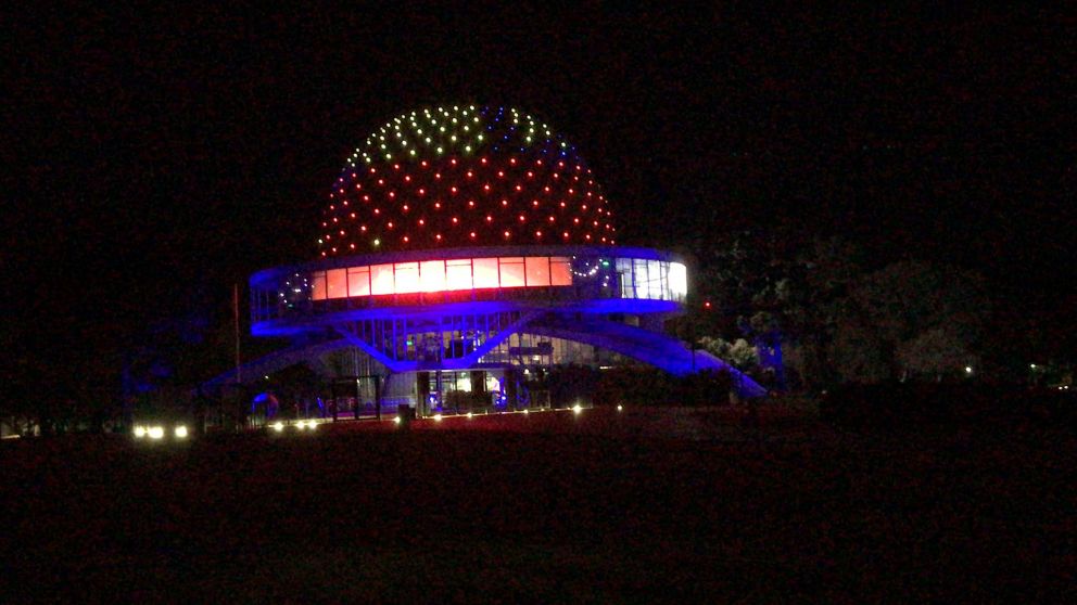 Fiestas patrias chilenas en Argentina, con monumentos iluminados y cultura binacional