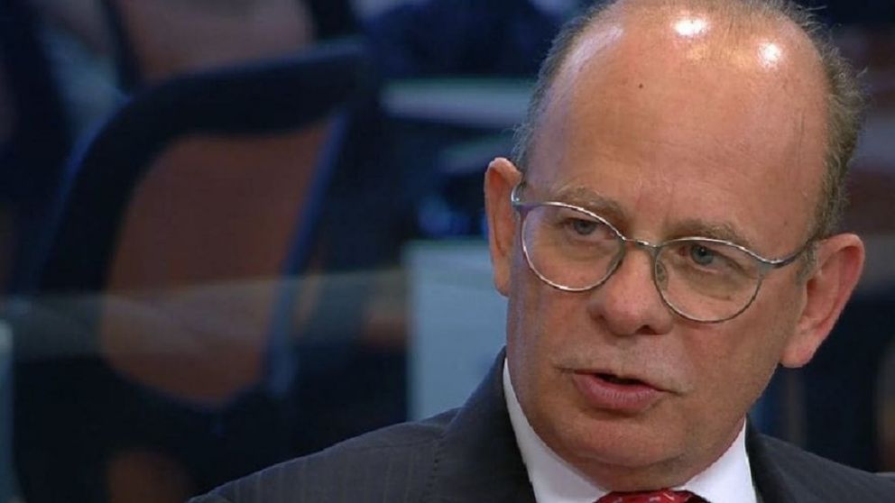 Para el tributarista César Litvin, "es difícil" que el Aporte Solidario "sea extraordinario y por única vez"