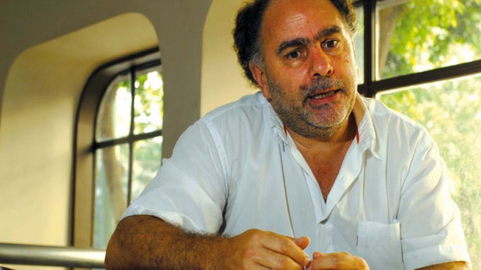 Mario Cafiero es tío del actual jefe de Gabinete, Santiago Cafiero