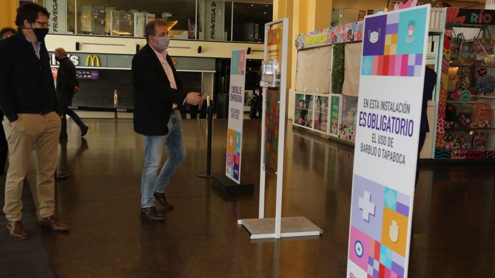 José Luis Giusti, Ministro de Desarrollo Económico y Producción del gobierno de la Ciudad de Buenos Aires, recorrió el Abasto Shopping