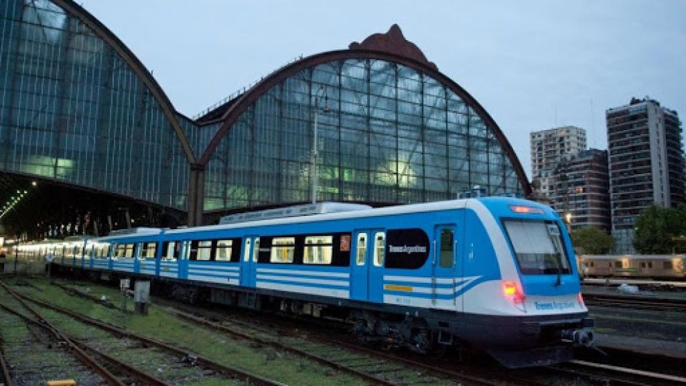 Sigue el paro de los maquinistas en el ferrocarril Mitre por ocupación de terrenos en Victoria