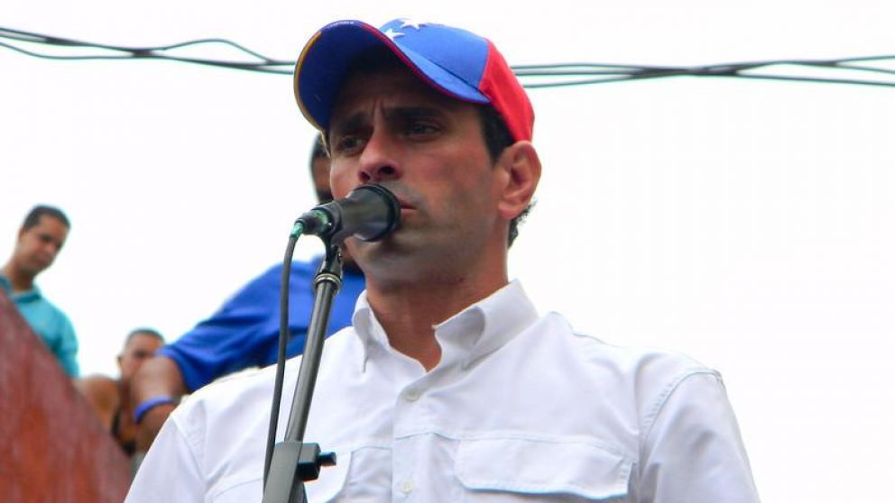 Capriles se presenta a elecciones y divide más a la oposición en Venezuela