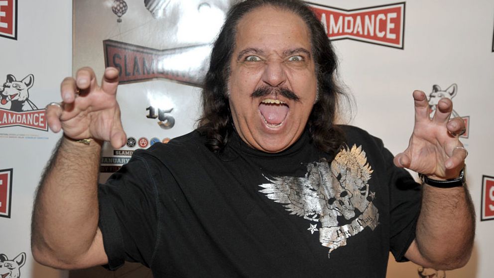 La caída de Ron Jeremy, la mayor pornostar del mundo