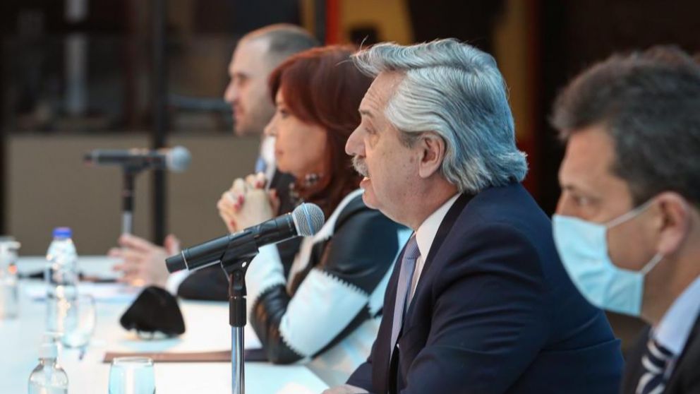 Otra reestructuración masiva: cerró el primer tramo del canje de deuda local con una adhesión superior al 90%