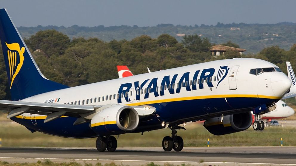 Ryanair apuesta a vender vuelos baratos