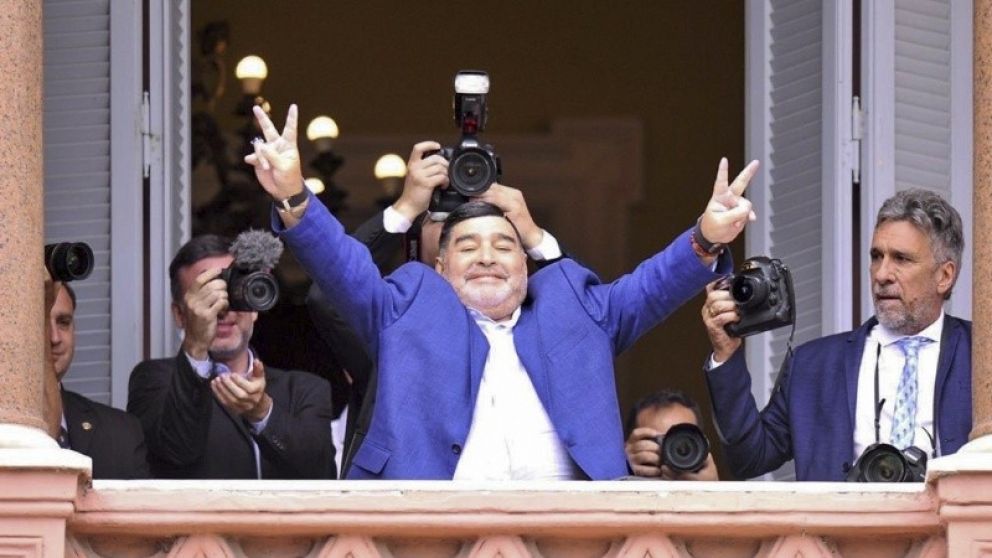 Maradona apoyó al presidente Fernández en reiteradas ocasiones