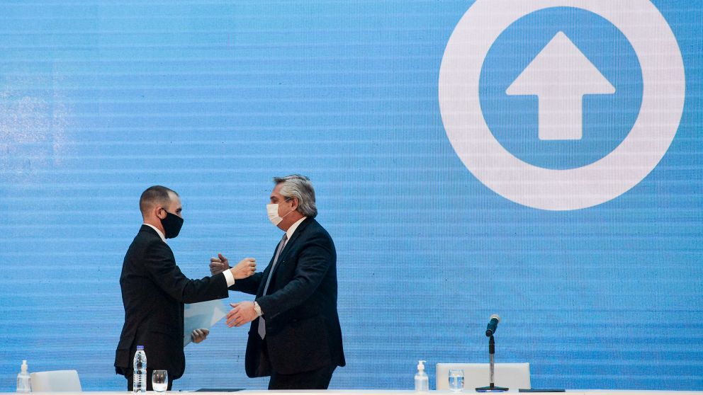 El 1% que quedó fuera del canje de deuda: ¿quiénes son y qué estrategias evalúa el Gobierno?