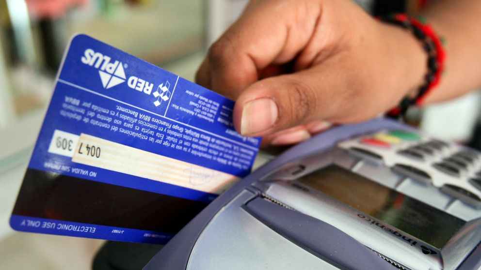 Alberto Fern�ndez calific� las tasas como "usureras"