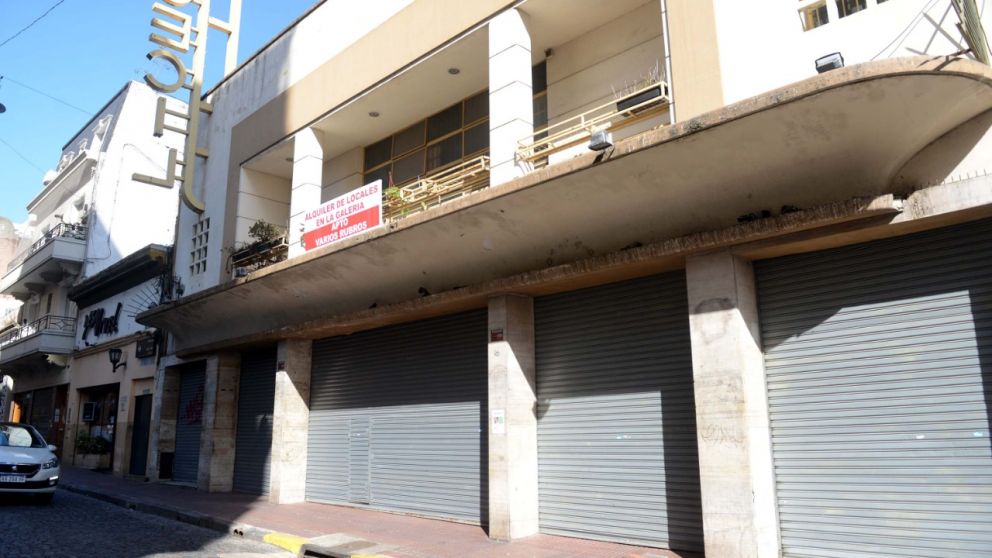 Adiós a la galería Cecil que ocupaba el ex cine
