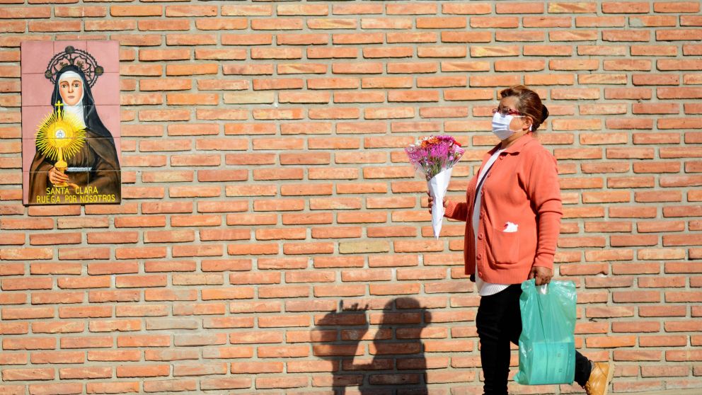 Con protocolo especial, reabren los cementerios porteños