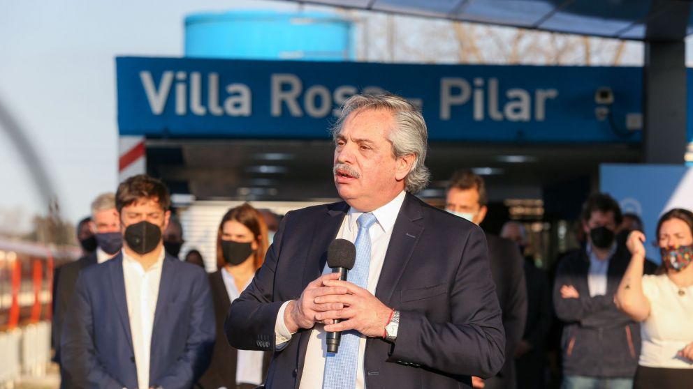 Alberto inauguró la estación Villa Rosa de Pilar y anunció nuevas obras