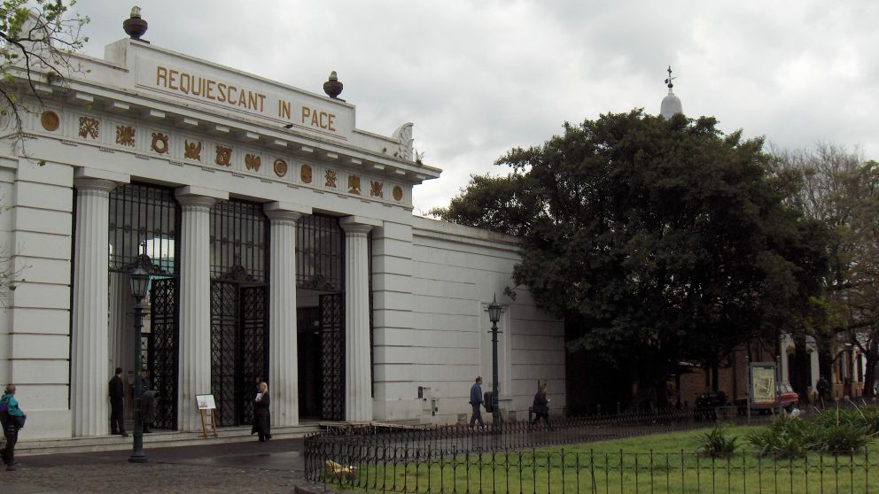 El cementerio de la Recoleta, uno de los habilitados para visitas